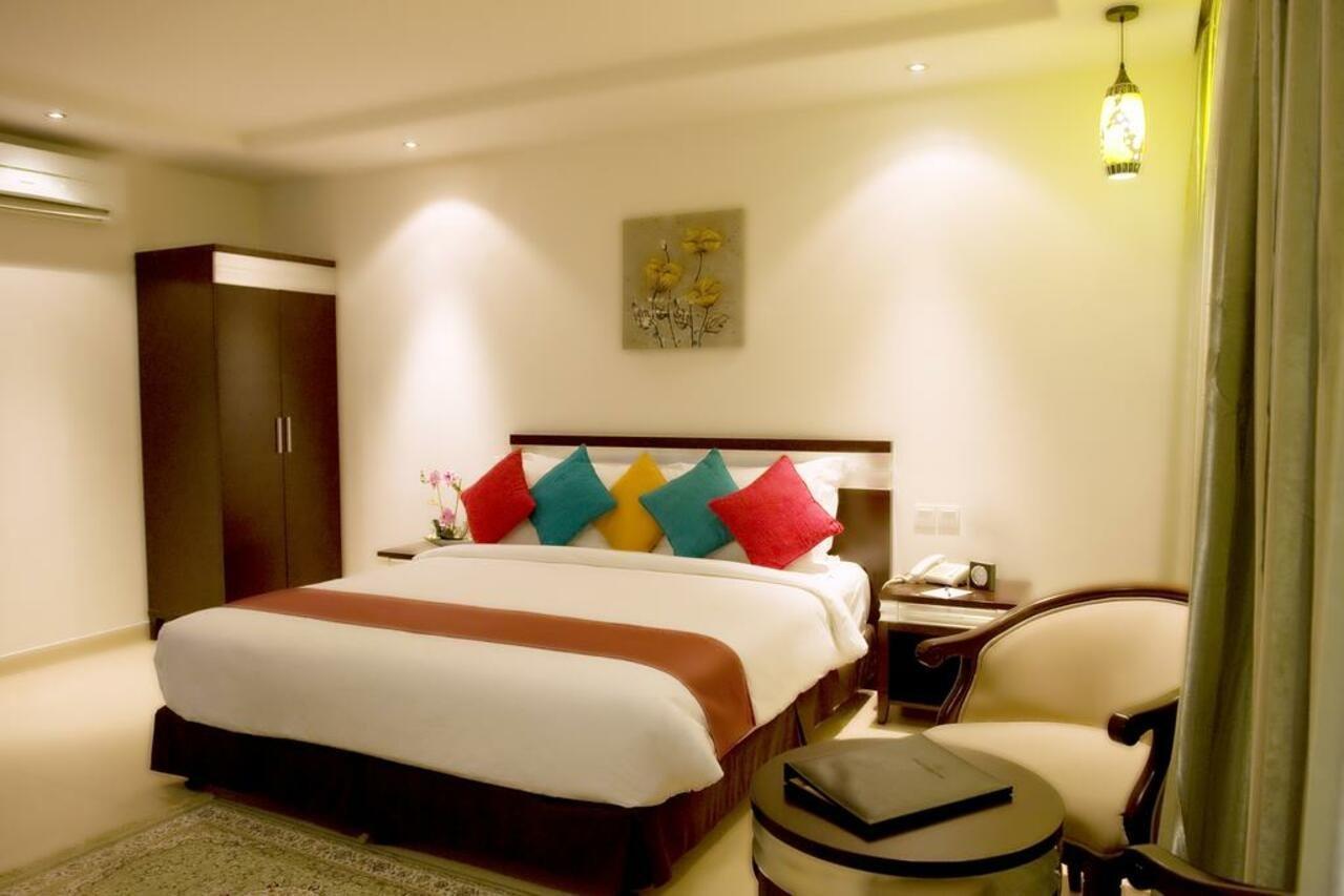 Centara Life Muscat Dunes Hotel Mascate Exterior foto