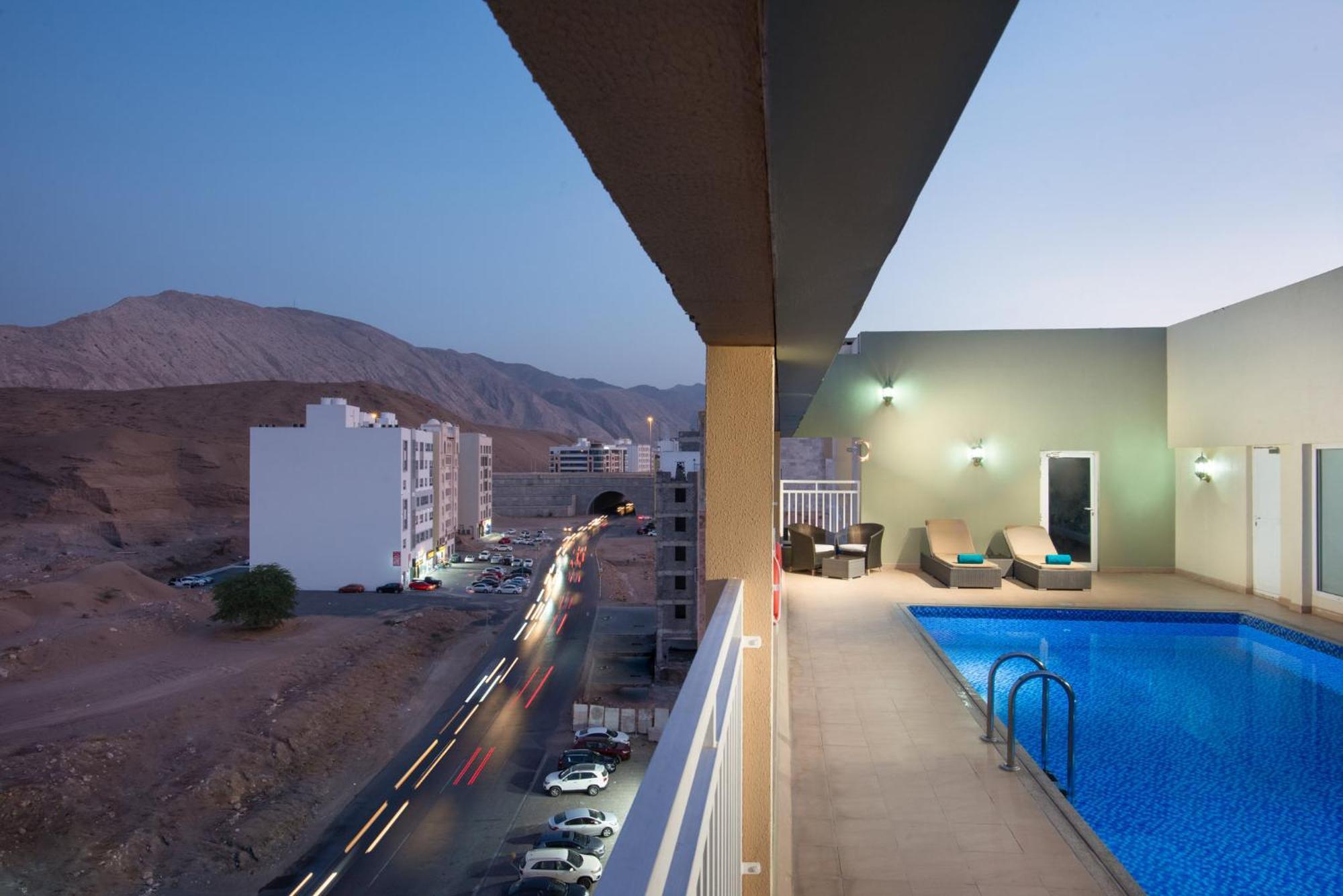 Centara Life Muscat Dunes Hotel Mascate Exterior foto